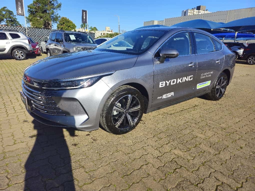 byd king 1.5 dm-i phev gs automatico 1.1 eletrico 4p 2025