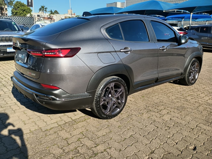 fiat fastback 1.3 turbo 270 flex limited edition at6 4p automatico 2023