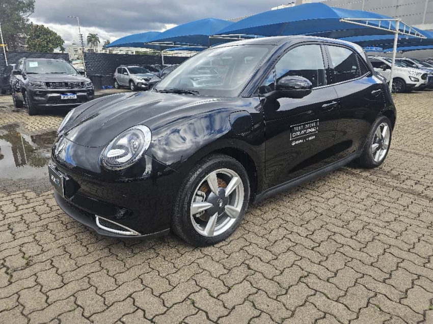 gwm ora 03 48 kw eletrico skin 1.1 4p automatico 2024