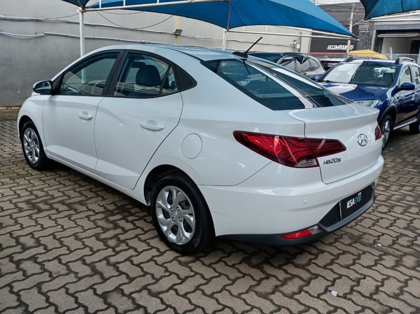 Hyundai HB20S     2022