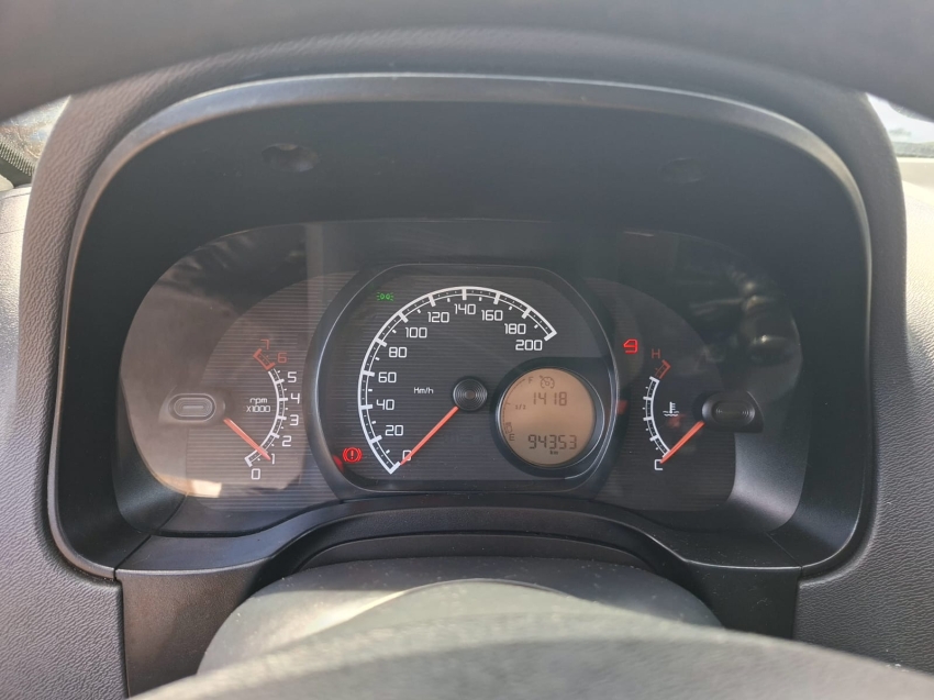 fiat strada 1.4 mpi working cd 8v flex 2p manual 3p 201411