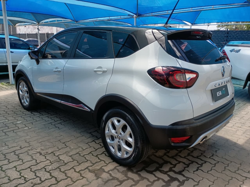 renault captur 1.3 tce flex zen x-tronic 4p automatico 20222