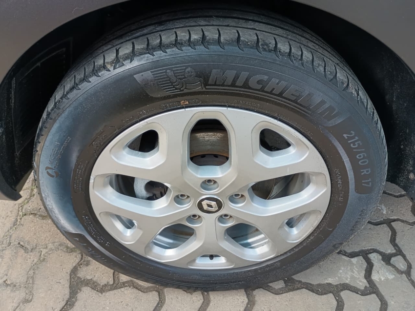 renault captur 1.3 tce flex zen x-tronic 4p automatico 202215