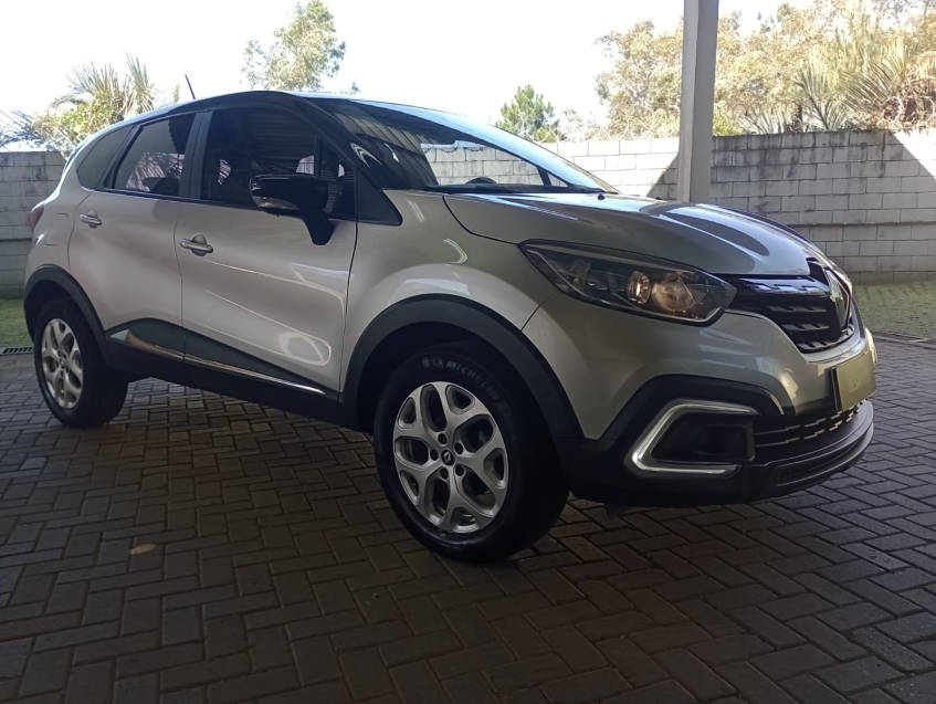 renault captur 1.3 tce flex zen x-tronic 4p automatico 2022