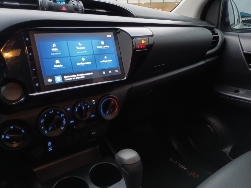 toyota hilux 2.8 d-4d turbo diesel cd power pack 4x4 automatica 5p automatico 202410