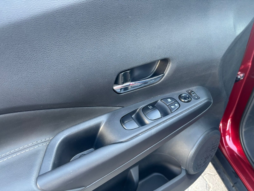 Nissan Kicks     2023