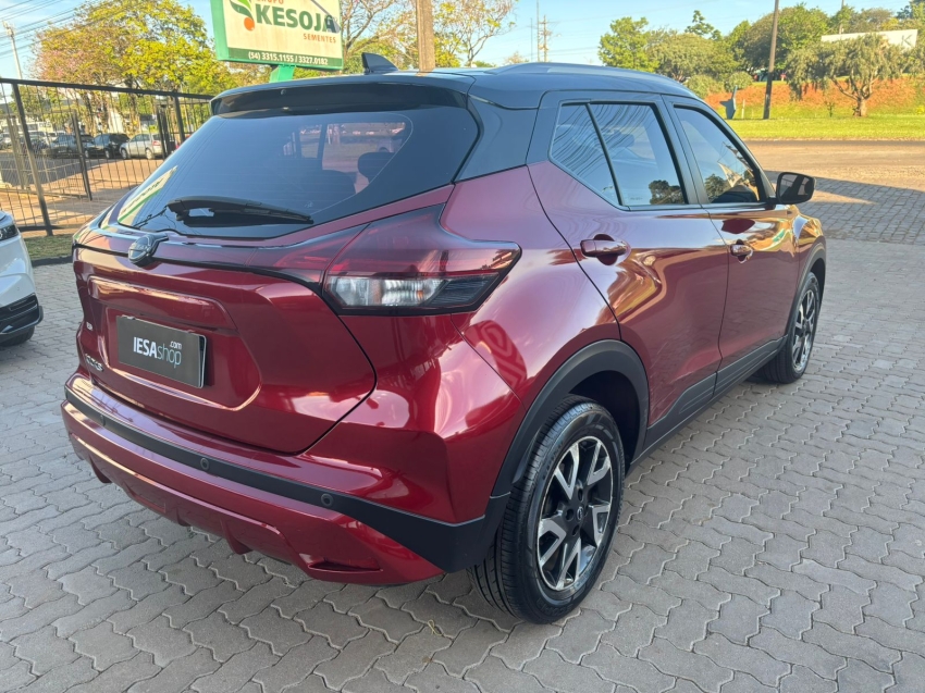 Nissan Kicks     2023