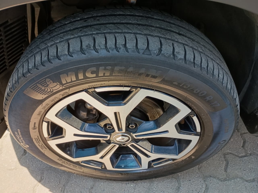 renault duster 1.6 16v sce flex iconic x-tronic 4p automatico 202315