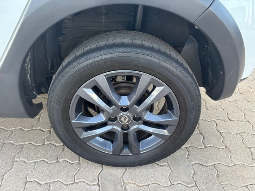 renault stepway 1.6 16v sce flex iconic x-tronic 4p automatico 202015