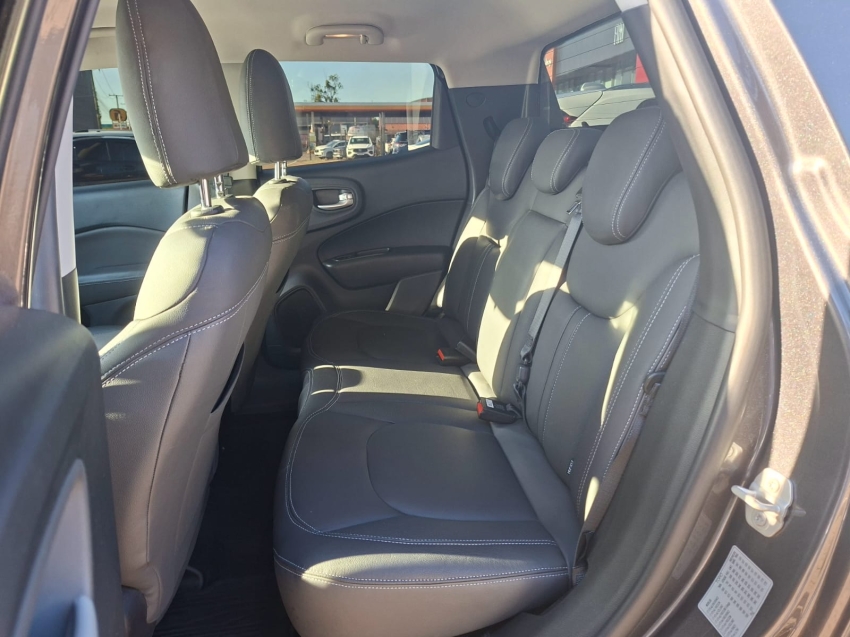 fiat toro 1.3 turbo 270 flex freedom at6 4p automatico 202512