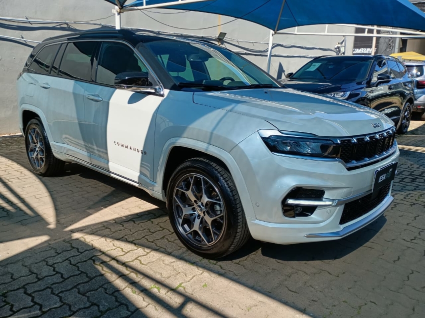 jeep commander 1.3 t270 turbo flex overland at6 1.9 4p automatico 2025