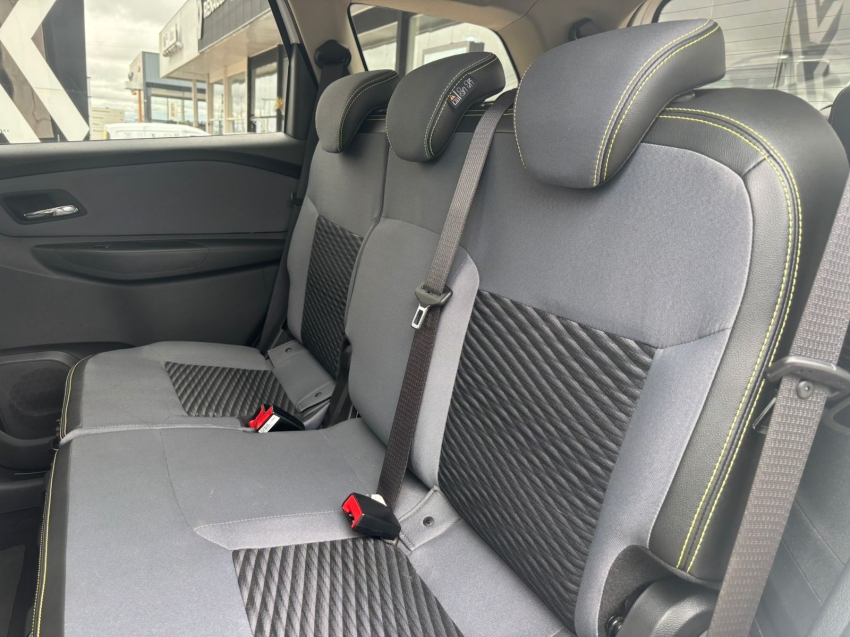 chevrolet spin 1.8 activ 8v flex 4p automatico 5p 202214