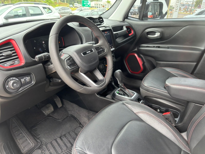 jeep renegade 1.3 t270 turbo flex trailhawk 4x4 at9 4p automatico 202310