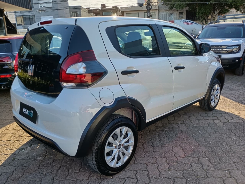 Fiat Mobi     2023