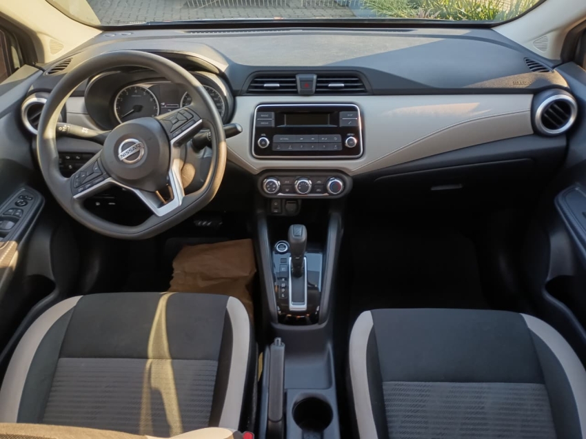 Nissan Versa     2022
