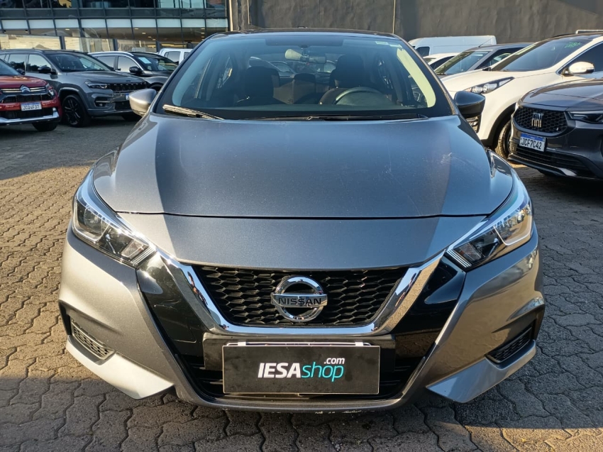 Nissan Versa     2022