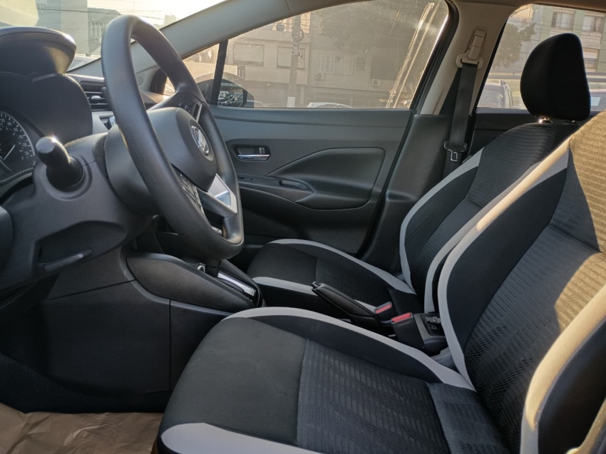 Nissan Versa     2022