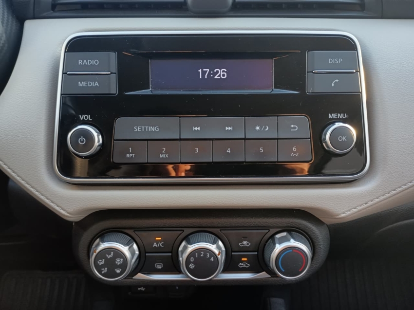 Nissan Versa     2022