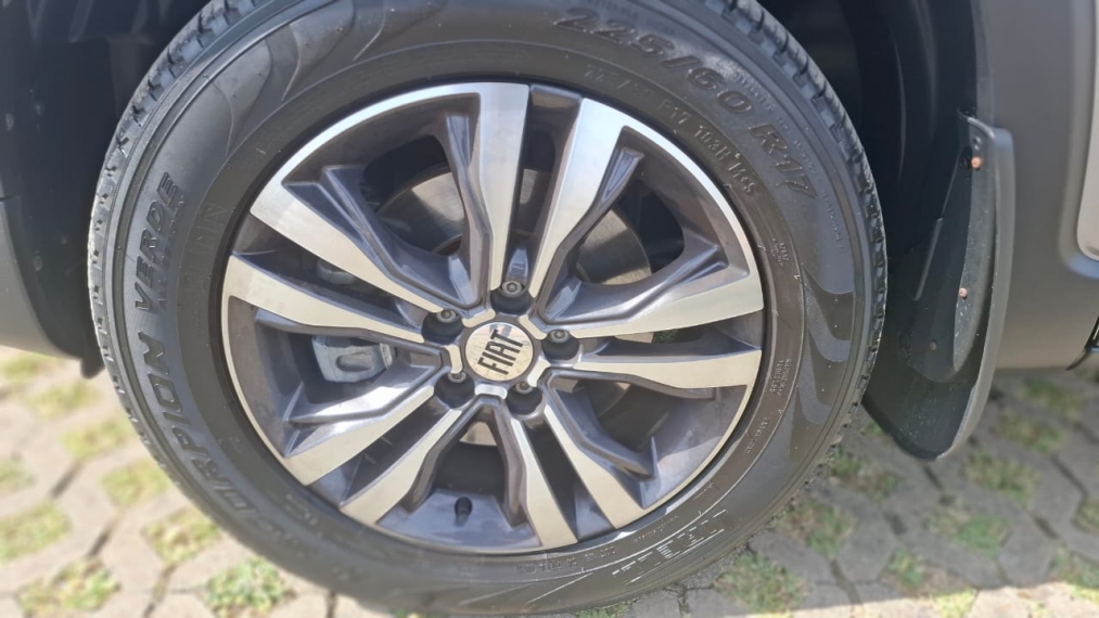 fiat toro 1.3 turbo 270 flex freedom at6 4p automatico 202213 fiat toro 1.3 turbo 270 flex freedom at6 4p automatico 202213