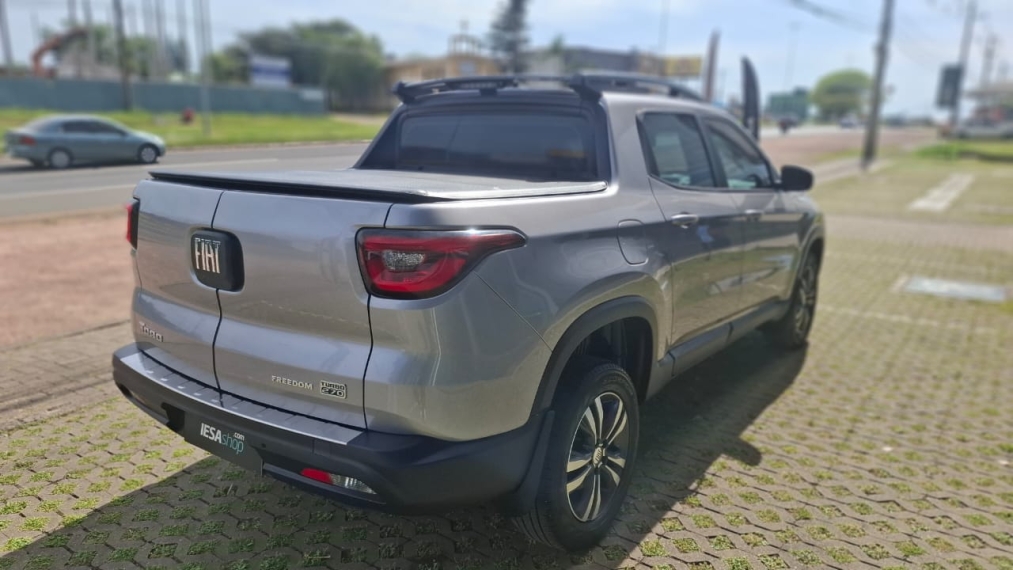 Fiat Toro     2022