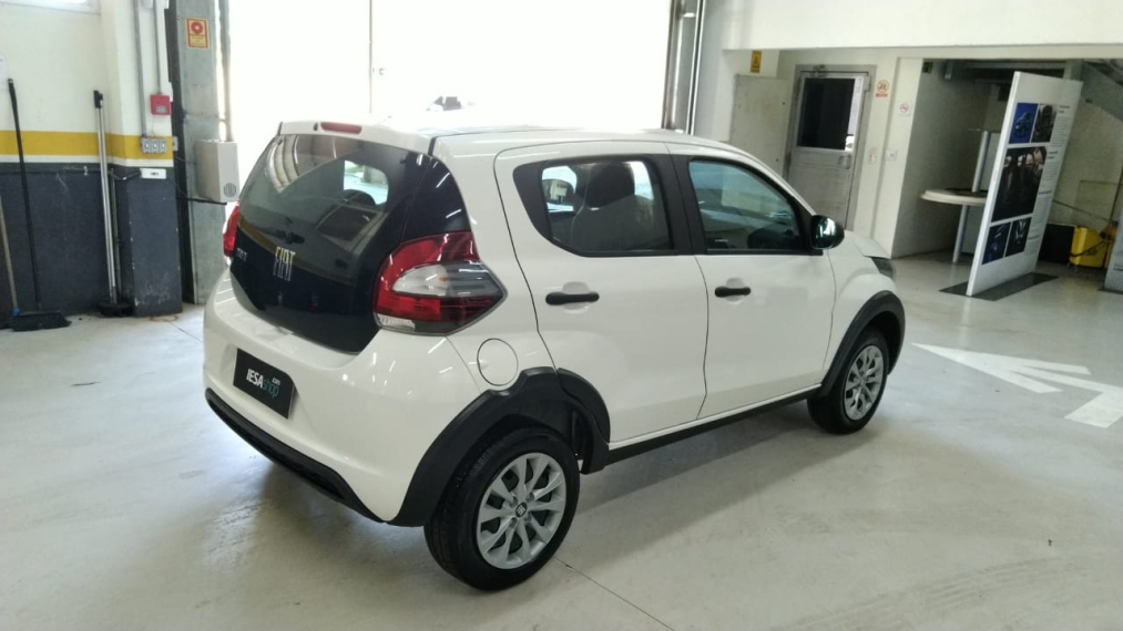 fiat mobi 1.0 evo flex like. manual 9.9 4p 20245
