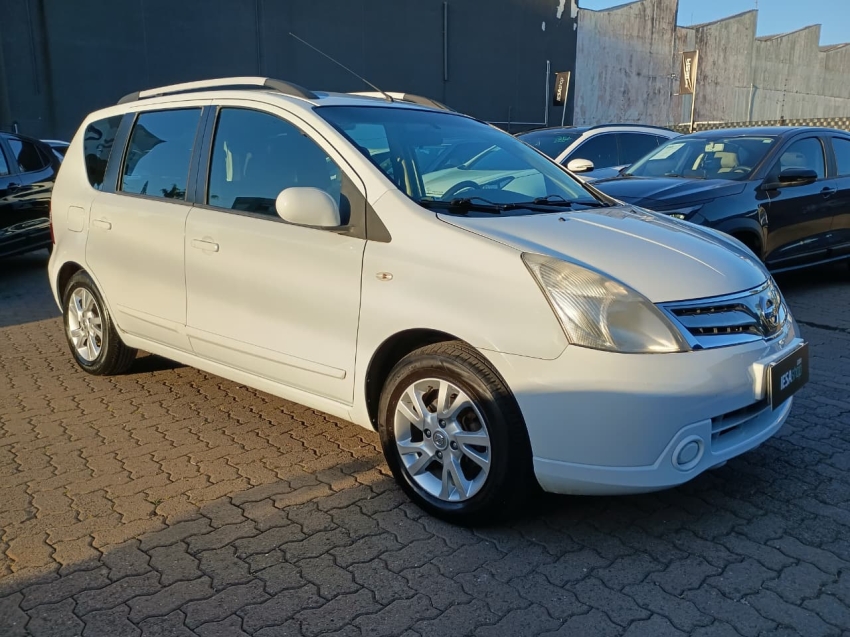 nissan livina 1.8 s 16v flex 4p automatico manual 20142 nissan livina 1.8 s 16v flex 4p automatico manual 20142