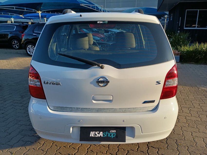 nissan livina 1.8 s 16v flex 4p automatico manual 20145 nissan livina 1.8 s 16v flex 4p automatico manual 20145
