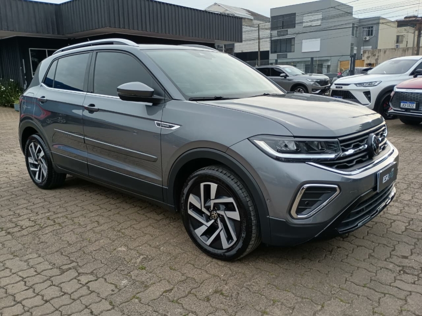 volkswagen t-cross 1.4 250 tsi total flex highline automatico 1.3 4p 2025