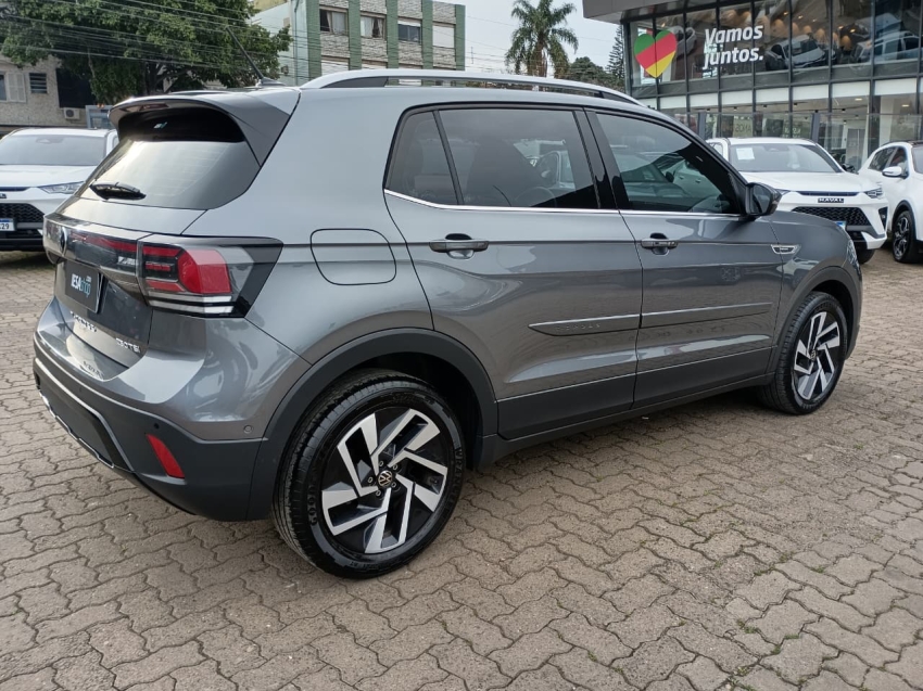 volkswagen t-cross 1.4 250 tsi total flex highline automatico 1.3 4p 2025