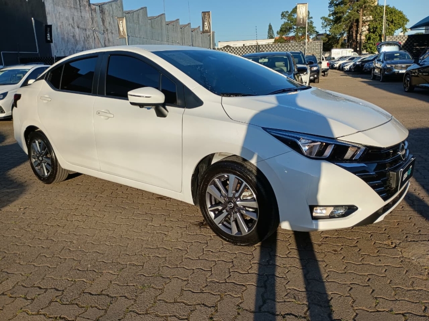 nissan versa 1.6 16v flex advance xtronic 5p automatico 2025