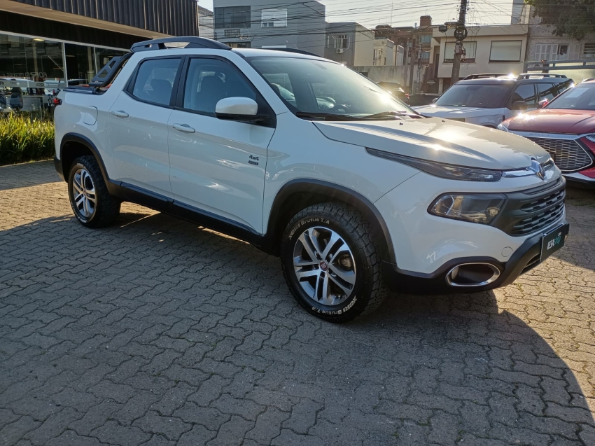 Fiat Toro     2020