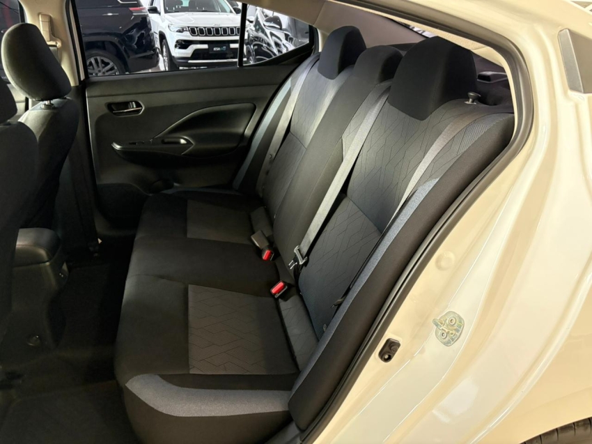 nissan versa 1.6 16v flex advance xtronic 4p automatico 202412