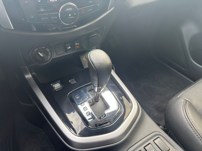 nissan frontier 2.3 16v turbo diesel xe cd 4x4 automatico 4p 202412