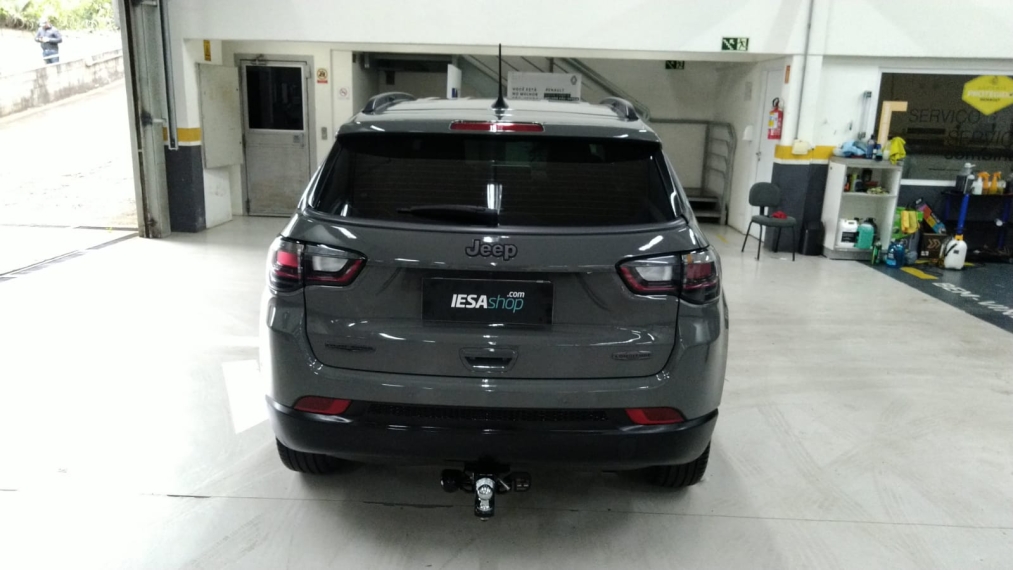 Jeep Compass     2025