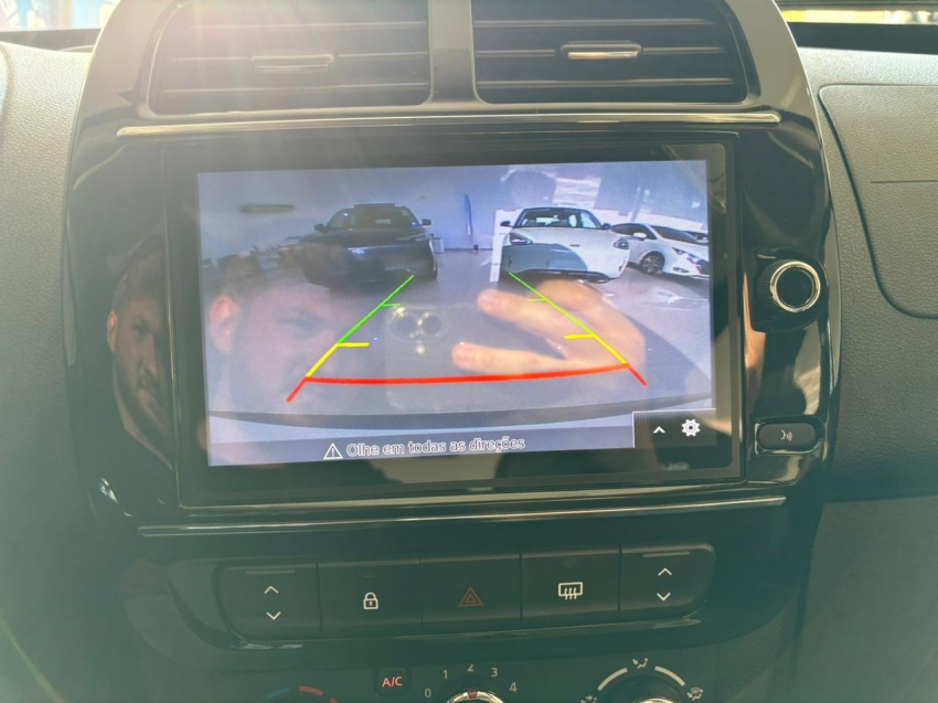 renault kwid 1.0 12v sce flex outsider manual 4p 202510