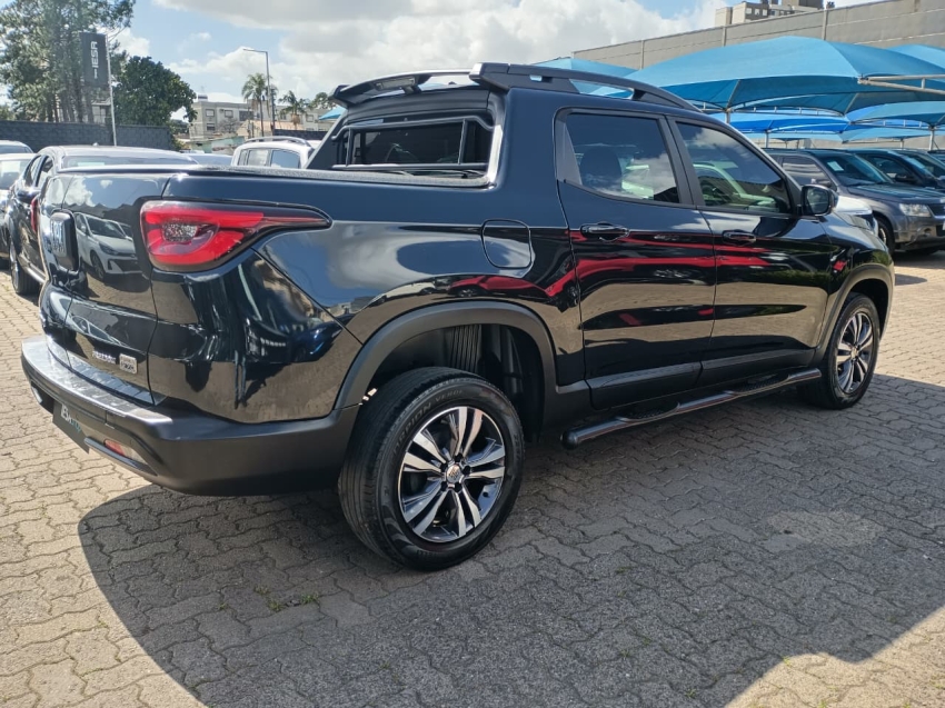 fiat toro 1.3 turbo 270 flex freedom at6 4p automatico 20232