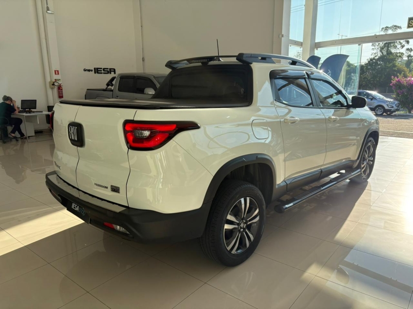 fiat toro 1.3 turbo 270 flex freedom at6 4p automatico 20243