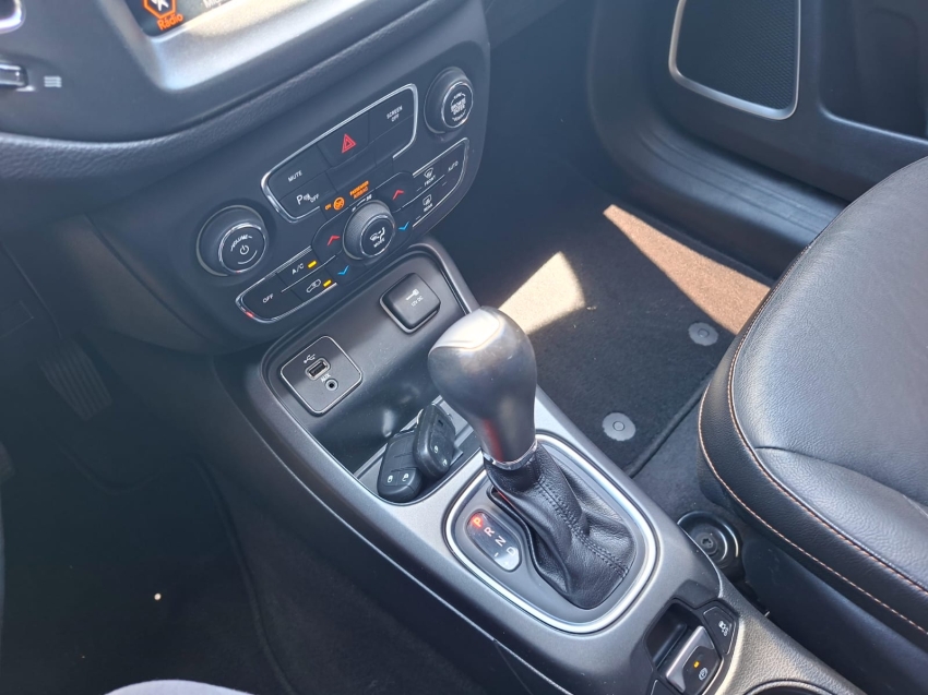 jeep compass 2.0 16v flex longitude automatico 4p 201810