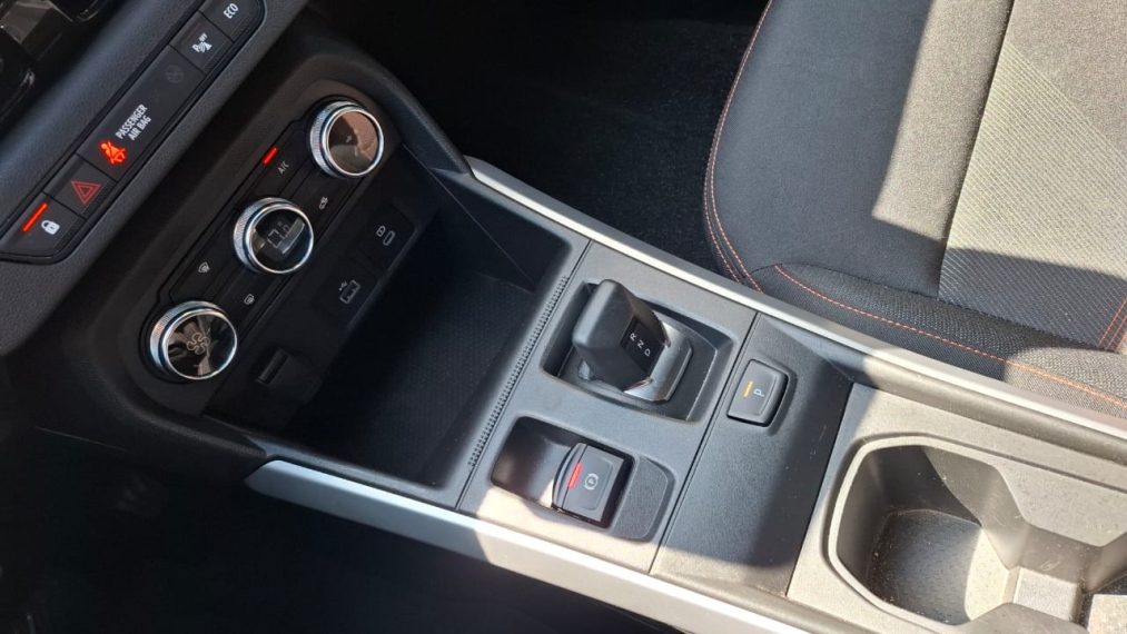 renault kardian 1.0 tce flex techno edc 4p automatico 202510