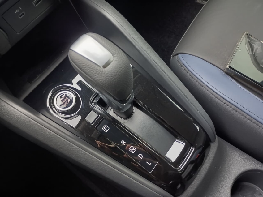 Nissan Versa     2026