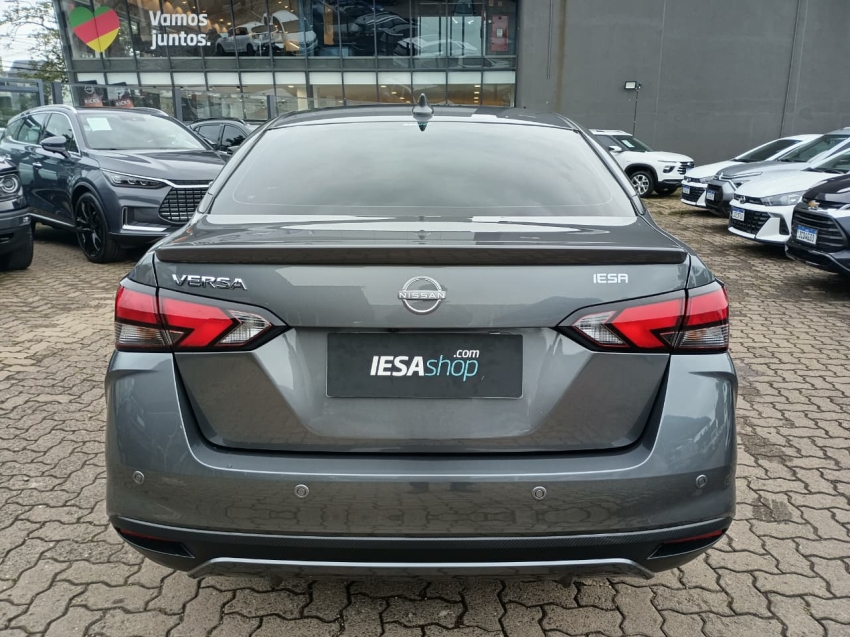 Nissan Versa     2026