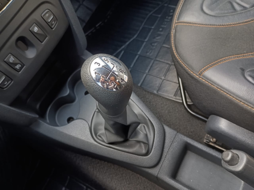 renault sandero 1.6 stepway 8v flex 4p manual 201713