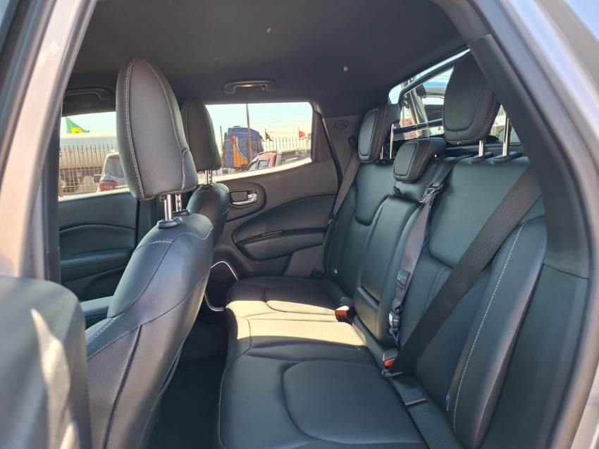 fiat toro 1.3 turbo 270 flex volcano at6 4p automatico 202413