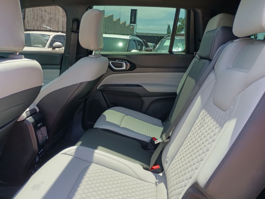 jeep commander 1.3 t270 turbo flex overland at6 4p automatico 202314