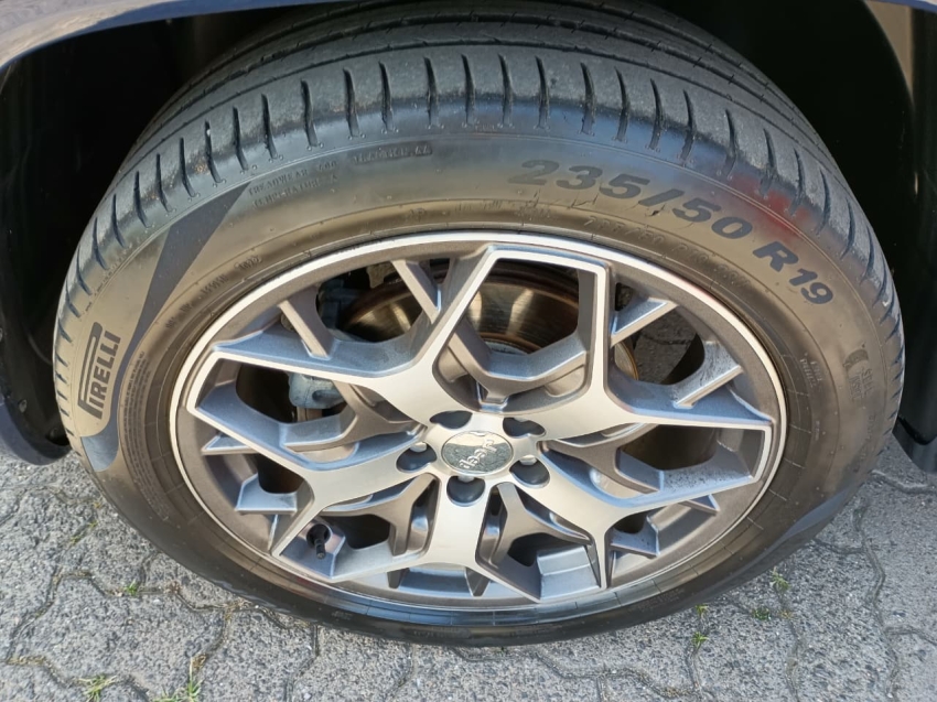 jeep commander 1.3 t270 turbo flex overland at6 4p automatico 202315