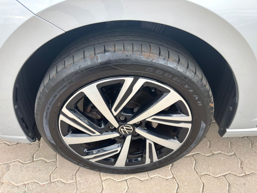 volkswagen virtus 1.0 200 tsi highline automatico flex 5p 202414