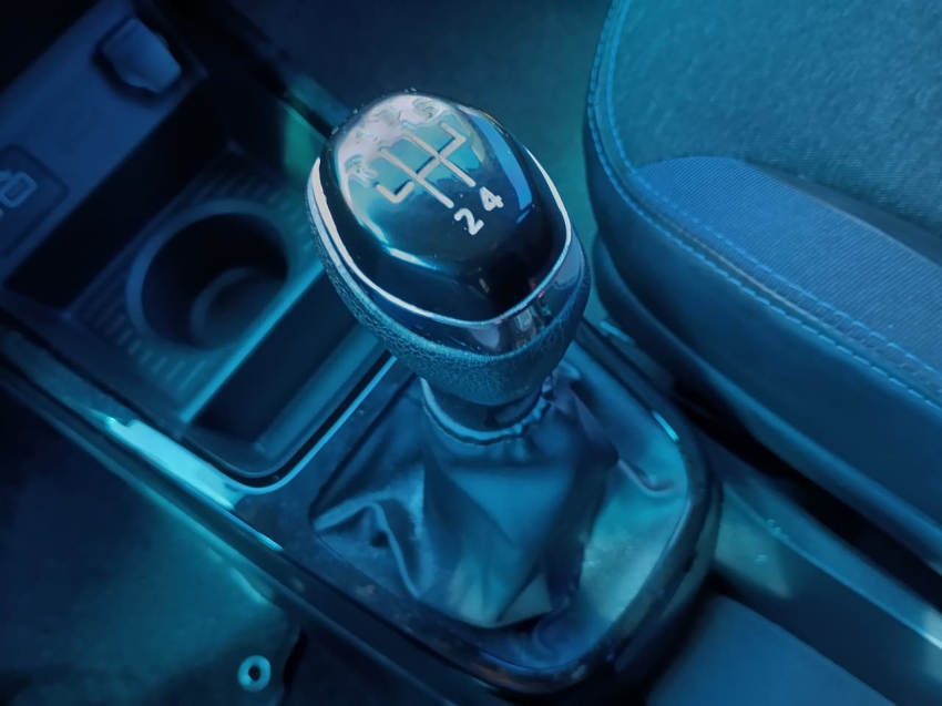 renault kwid 1.0 12v sce flex intense manual 5p 202313