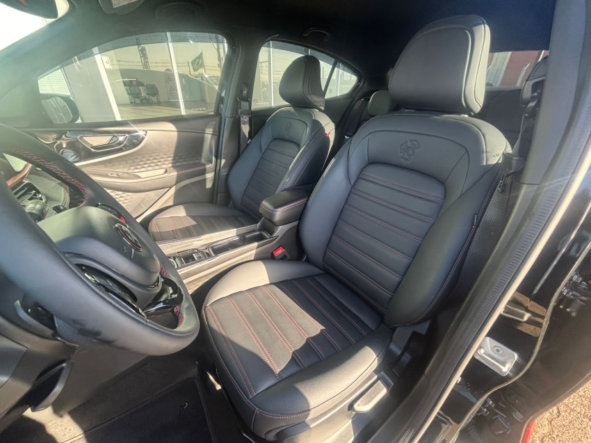 fiat fastback 1.3 turbo 270 flex abarth at6 4p automatico 202412