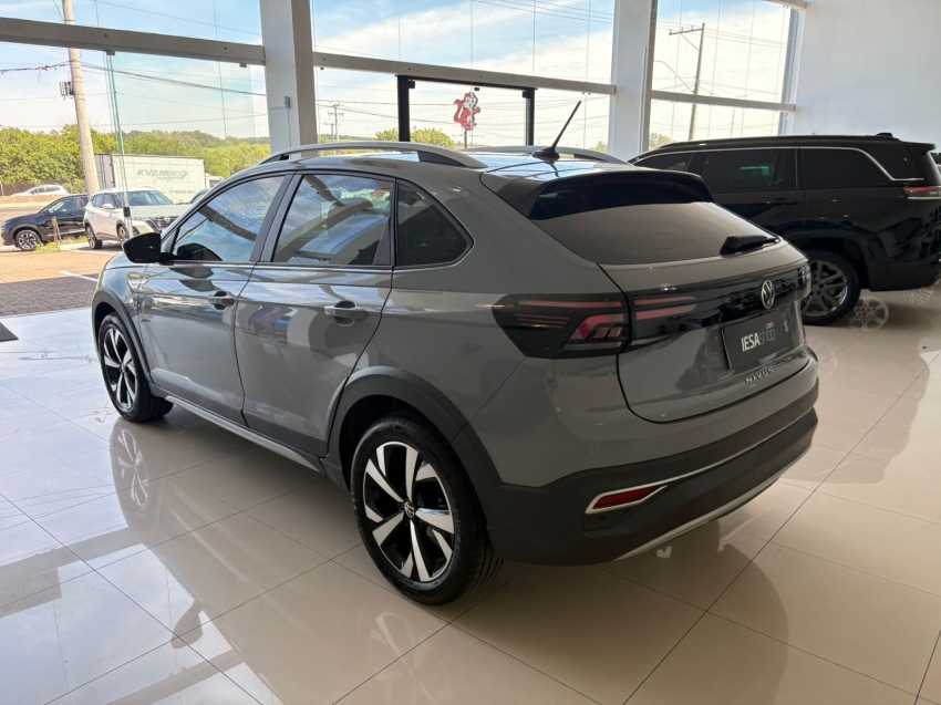 volkswagen nivus 1.0 200 tsi total flex highline automatico 4p 20233