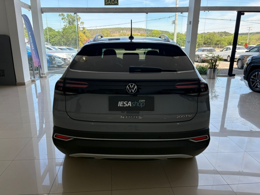 volkswagen nivus 1.0 200 tsi total flex highline automatico 4p 20235